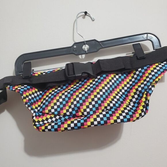 NWOT Unisex black jack fanny pack new without tag .muti color great for summer - Picture 6 of 7